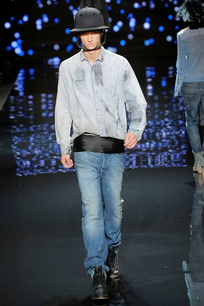 Look 23
